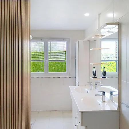 Le Vigor By Interhome
